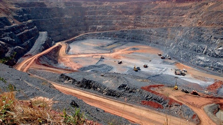 Open pit gold min